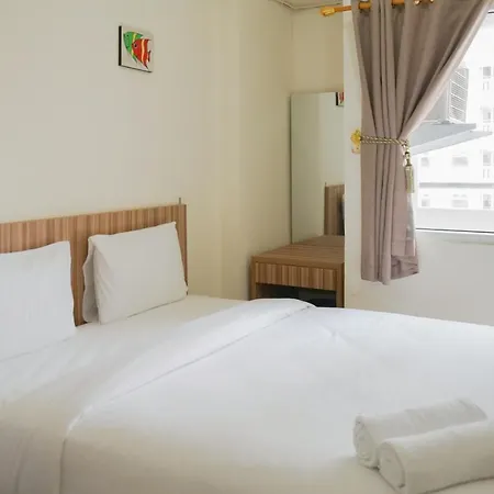 Cozy Studio Green Pramuka Apartment Next To Mall By Travelio